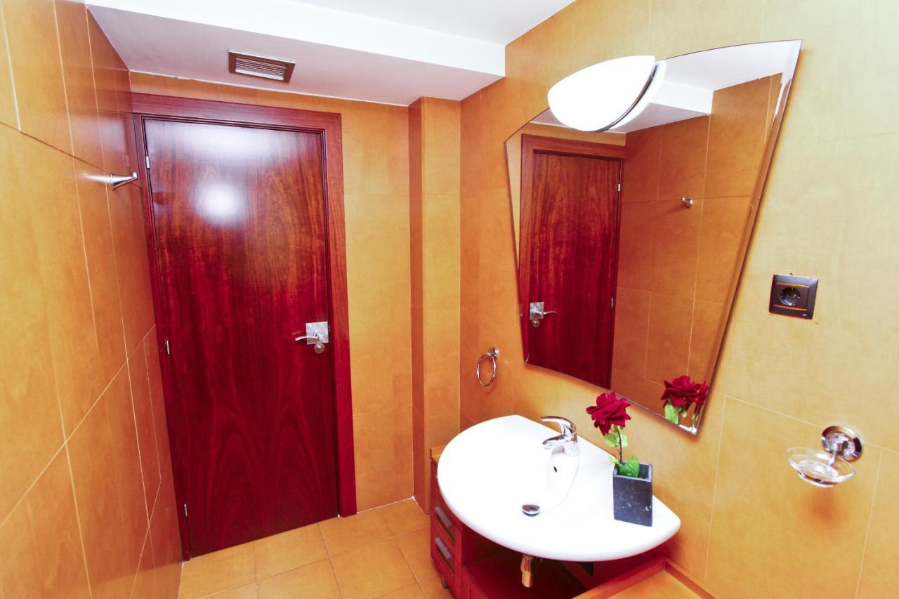 Villa Planet ซาลอว์ ภายนอก รูปภาพ