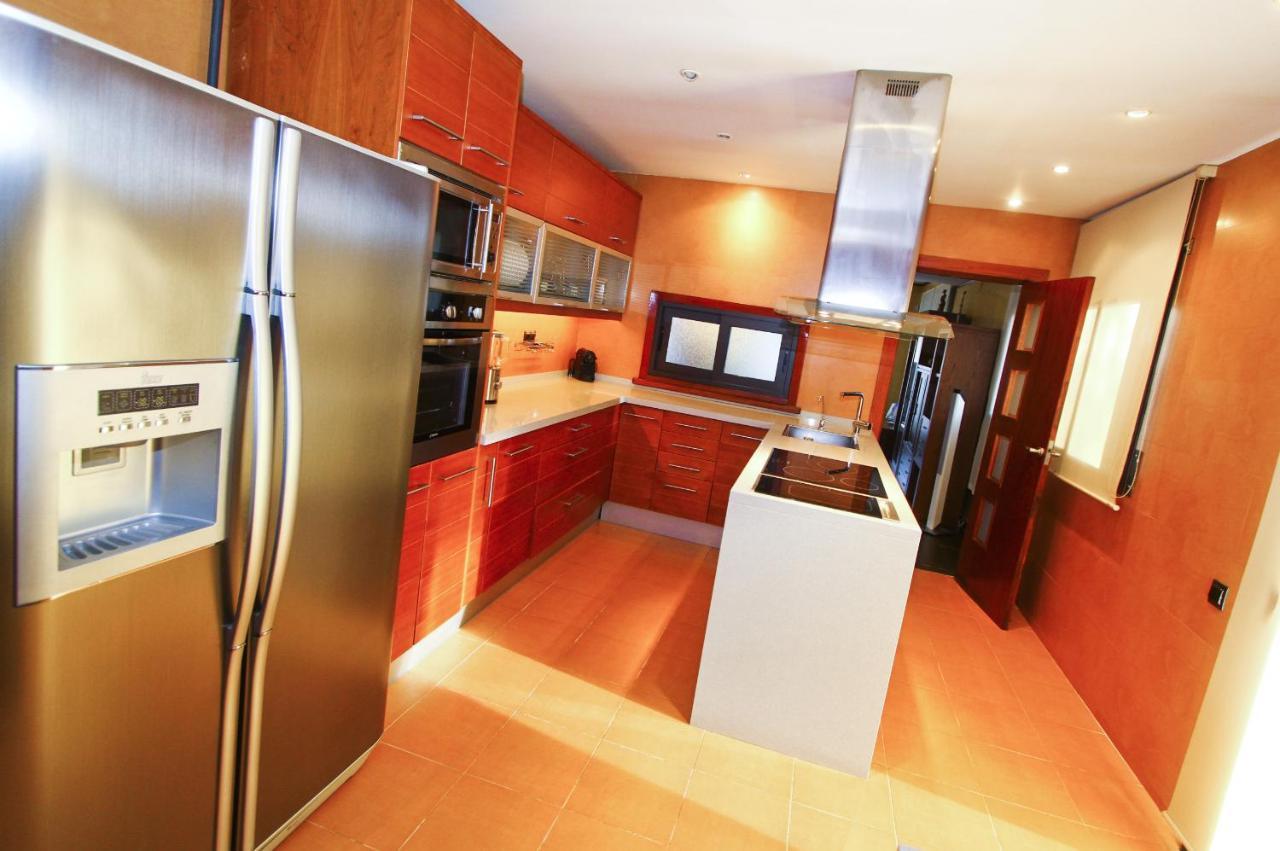 Villa Planet ซาลอว์ ภายนอก รูปภาพ
